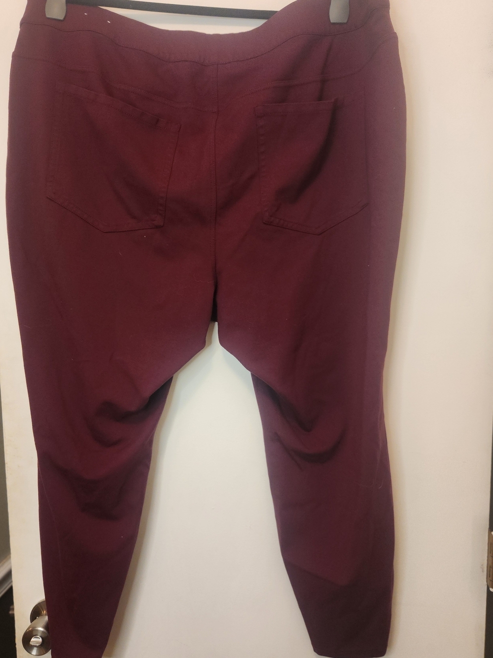 Lane Bryant Wine-Colored Pull-On Leggings 26/28